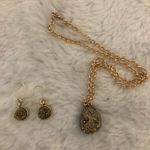 Womens Gold Druzy Quartz Pendant and Earrings with Chain. NEW
